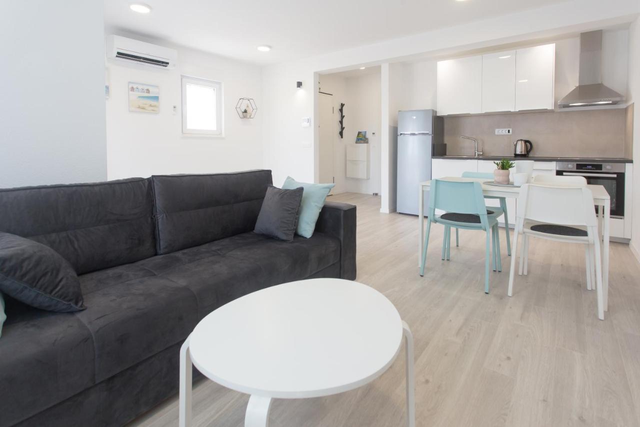 Apartment Delminium