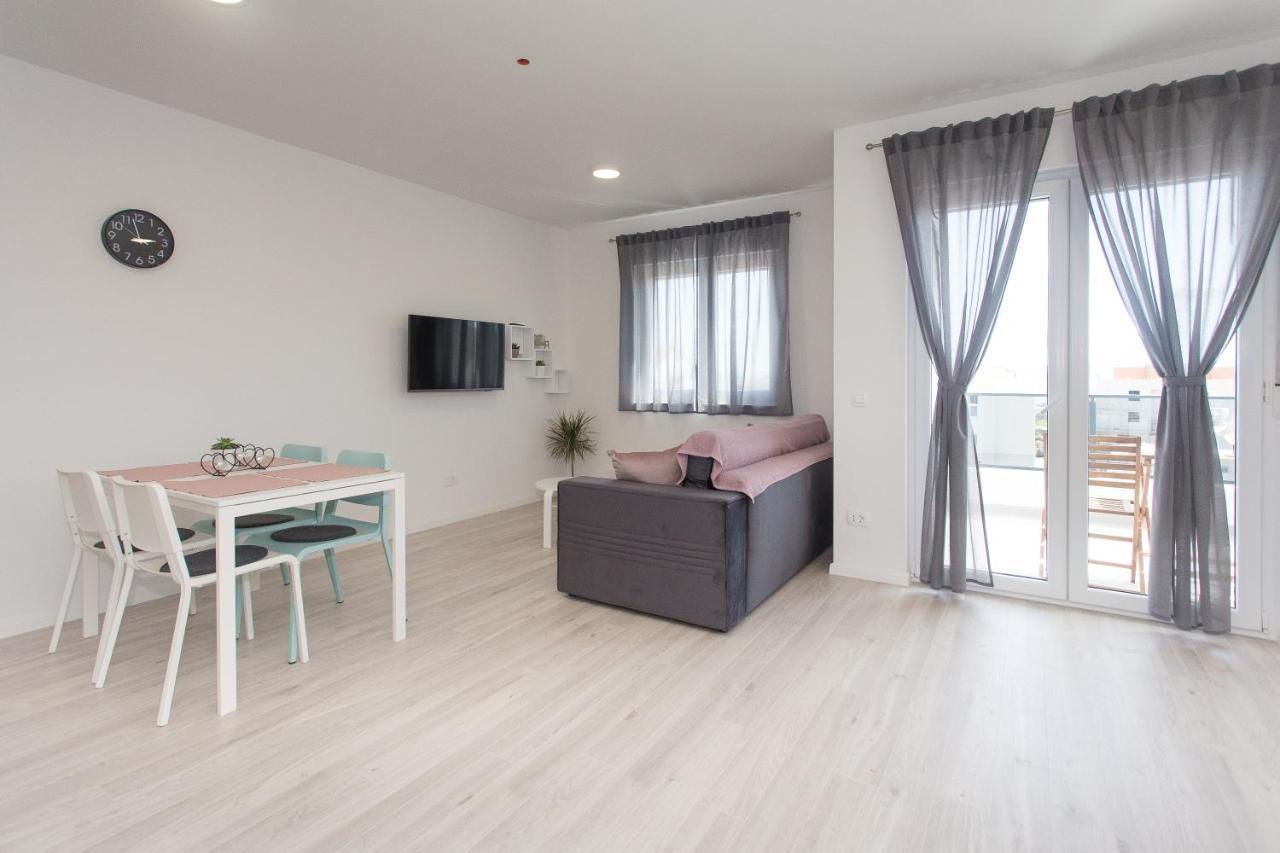 Apartment Delminium