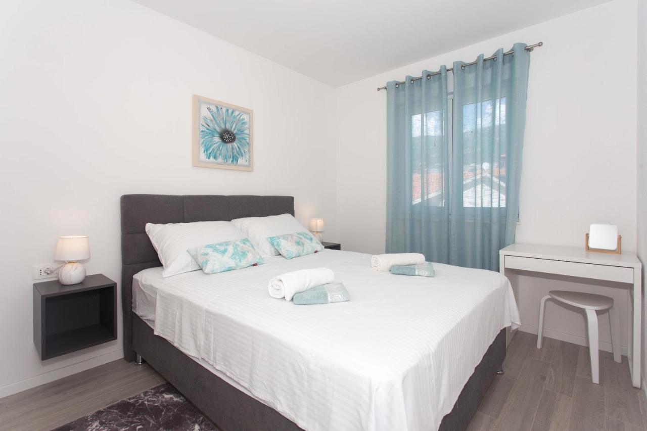 Delminium Apartment *