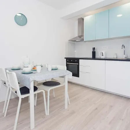 Delminium Apartment Kastela Exterior photo